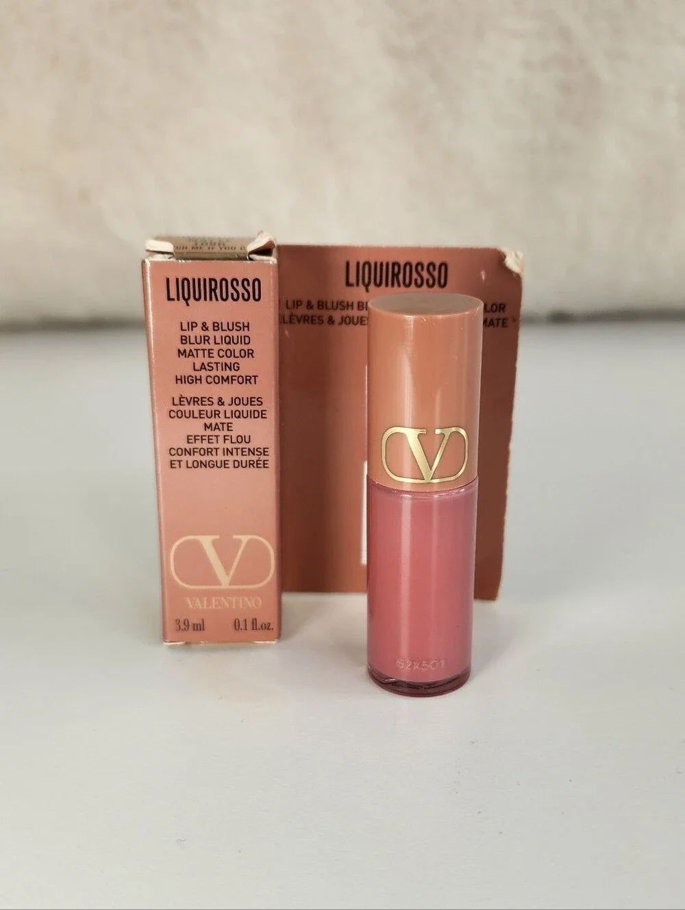 Valentino Liquirosso 2-in-1 Soft Matte Lip Blush #109R Warm Rose Luxury Makeup